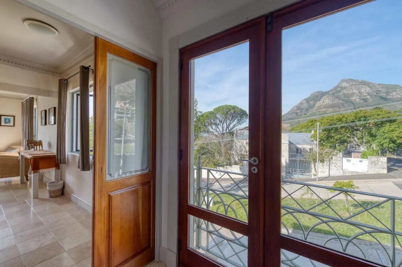 Guest house De Tafelberg Guesthouse Cape Town