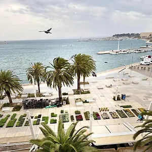 Skyfall 4*, Split Croacia